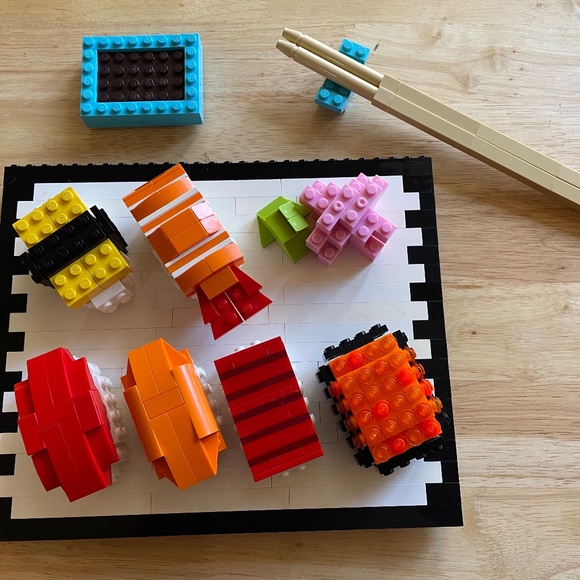 🍀4/$15🍀 Lego sushi plate with soy sauce and chopsticks - Picture 6 of 6